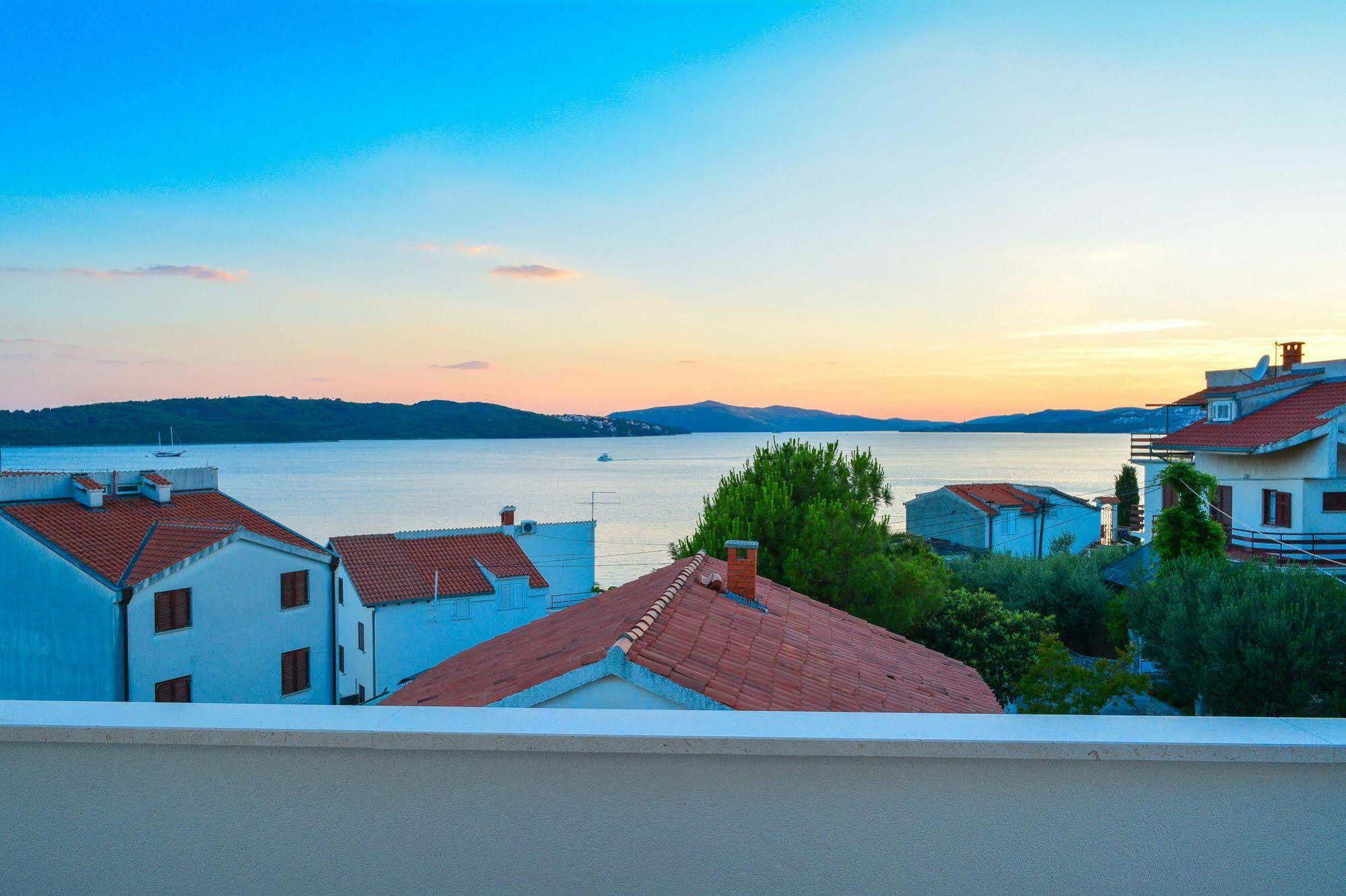 Luxury Apartments Villa Tea Trogir Exterior foto